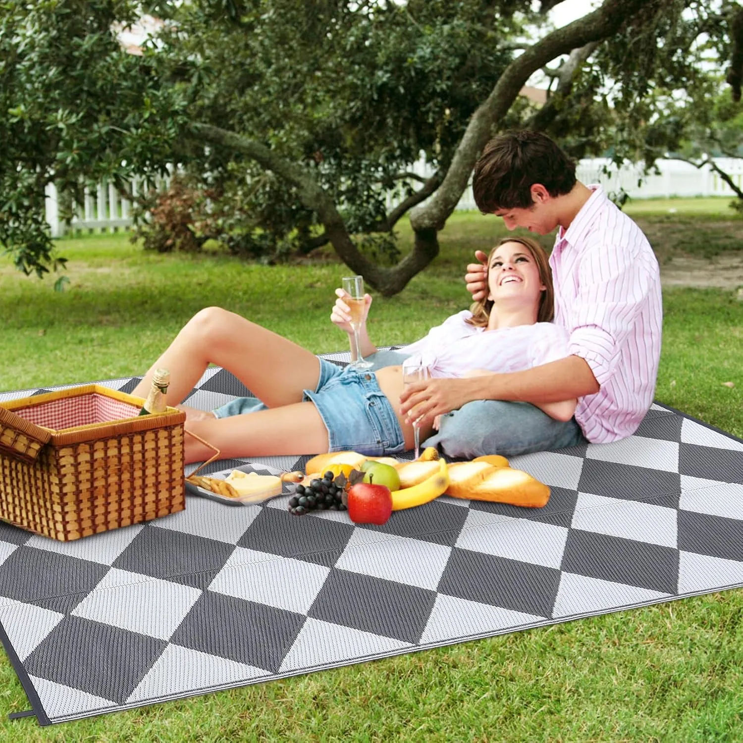 9x18 Outdoor Rug for Patio Reversible, Plastic Straw Rug Waterproof Camping Rug Portable, Foldable Lightweight Mat for RV, Patio, Backyard, Deck, Picnic, Beach (Grey/White)